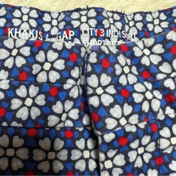 GAP The City Shorts Khaki Floral White /  Blue / Red Size 6 - Picture 7 of 16